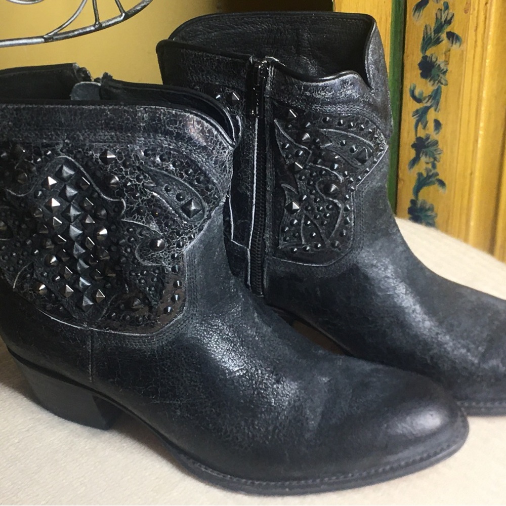 FRYE Boots